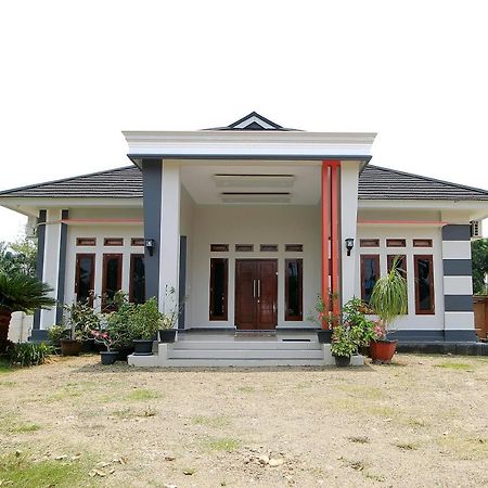 Oyo 739 Guest House Si Kancil Bengkulu Zewnętrze zdjęcie