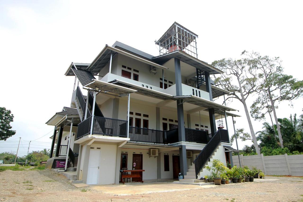 Oyo 739 Guest House Si Kancil Bengkulu Zewnętrze zdjęcie